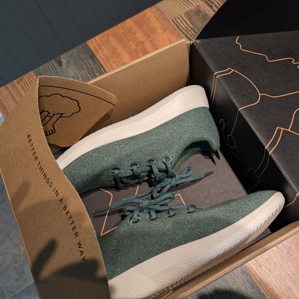 Allbirds New in Box Women's Wool Runner Size 7 in Hazy Cargo